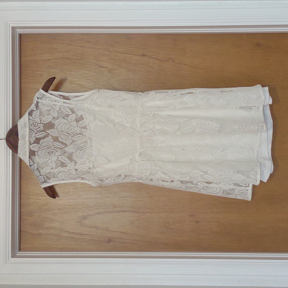 🥳 TRADED! Adorable Lace Dress - Picture 5 of 7